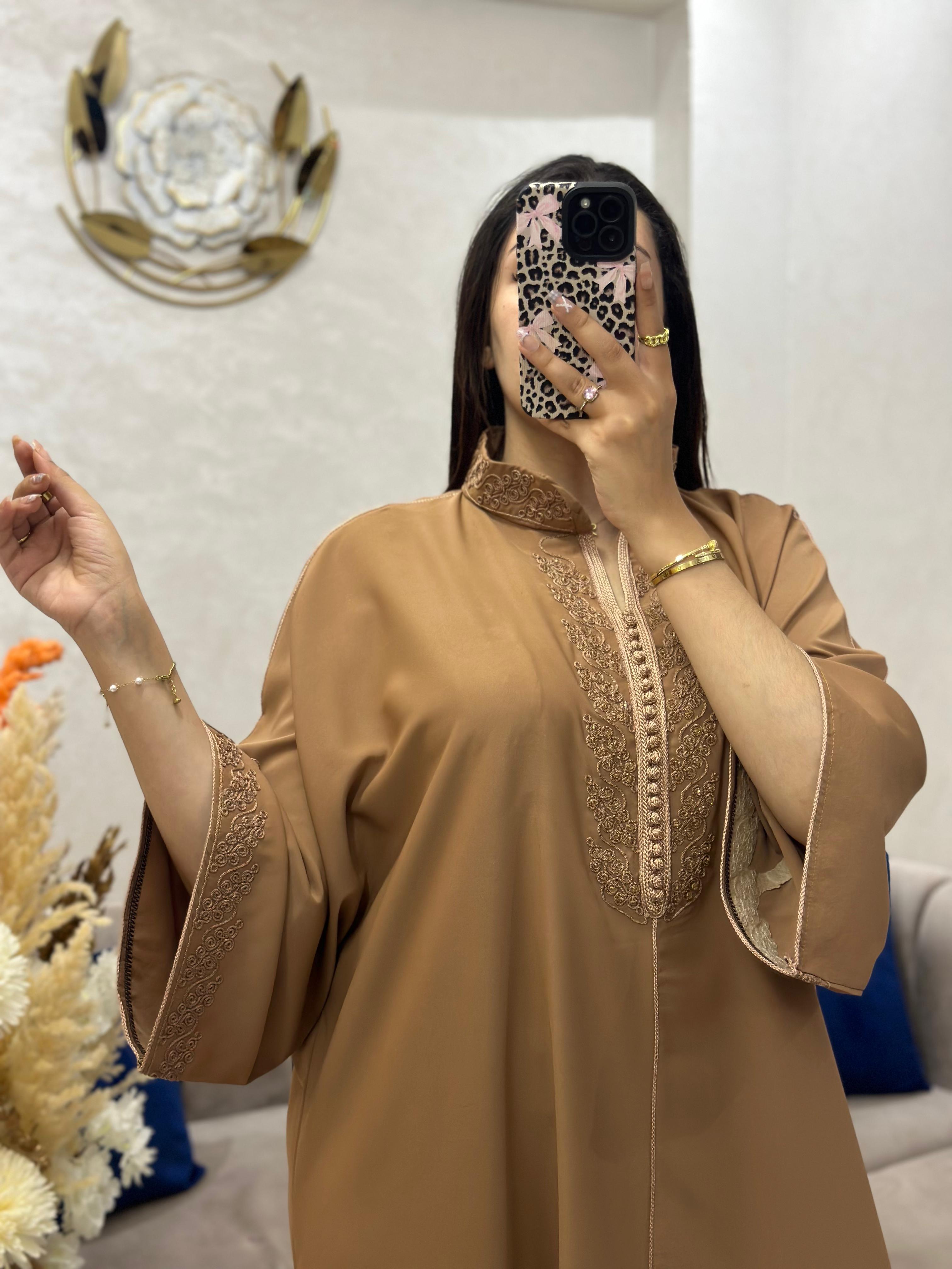 Caftan/Djellaba Moderne et Élégante