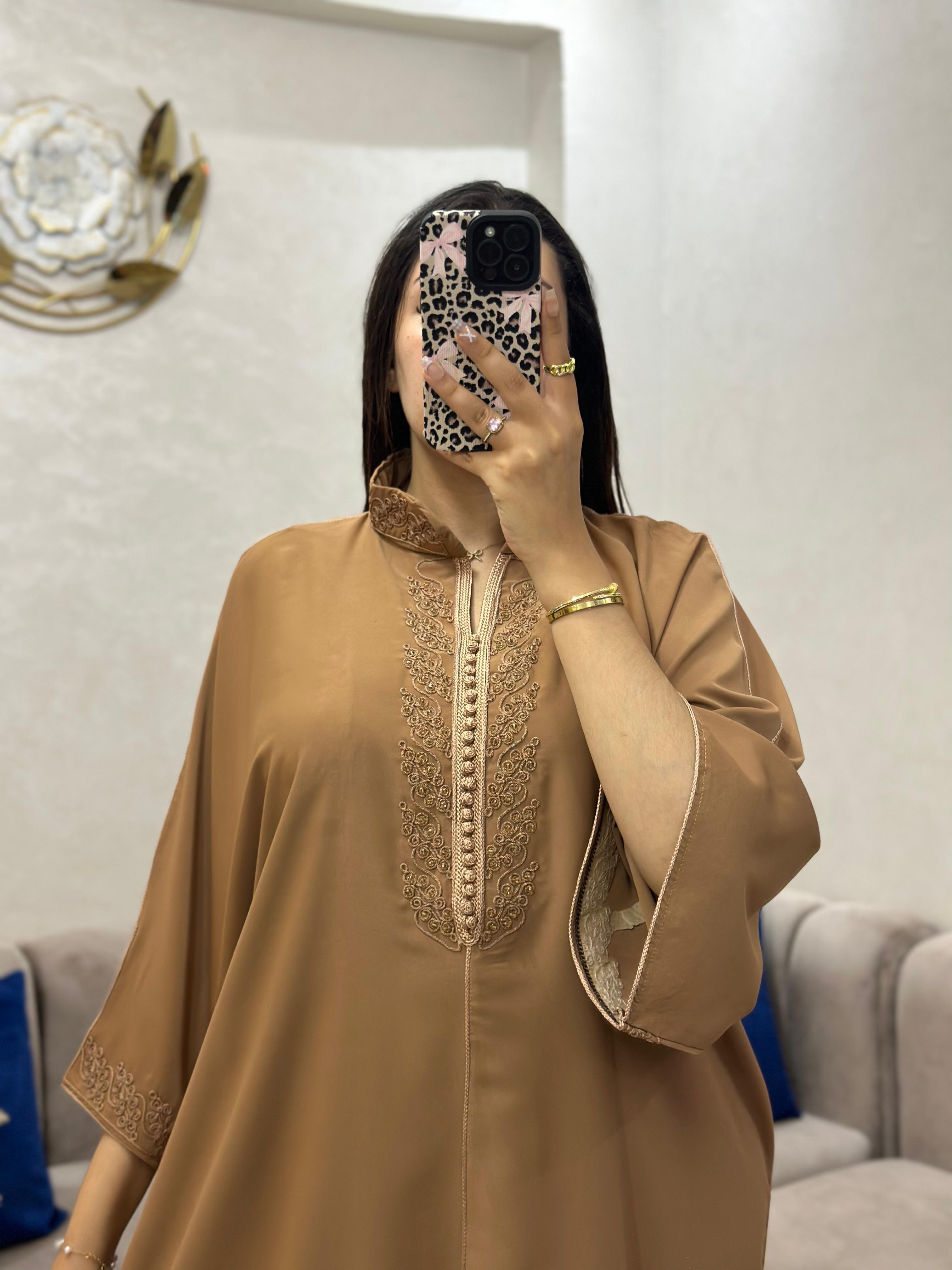 Caftan/Djellaba Moderne et Élégante