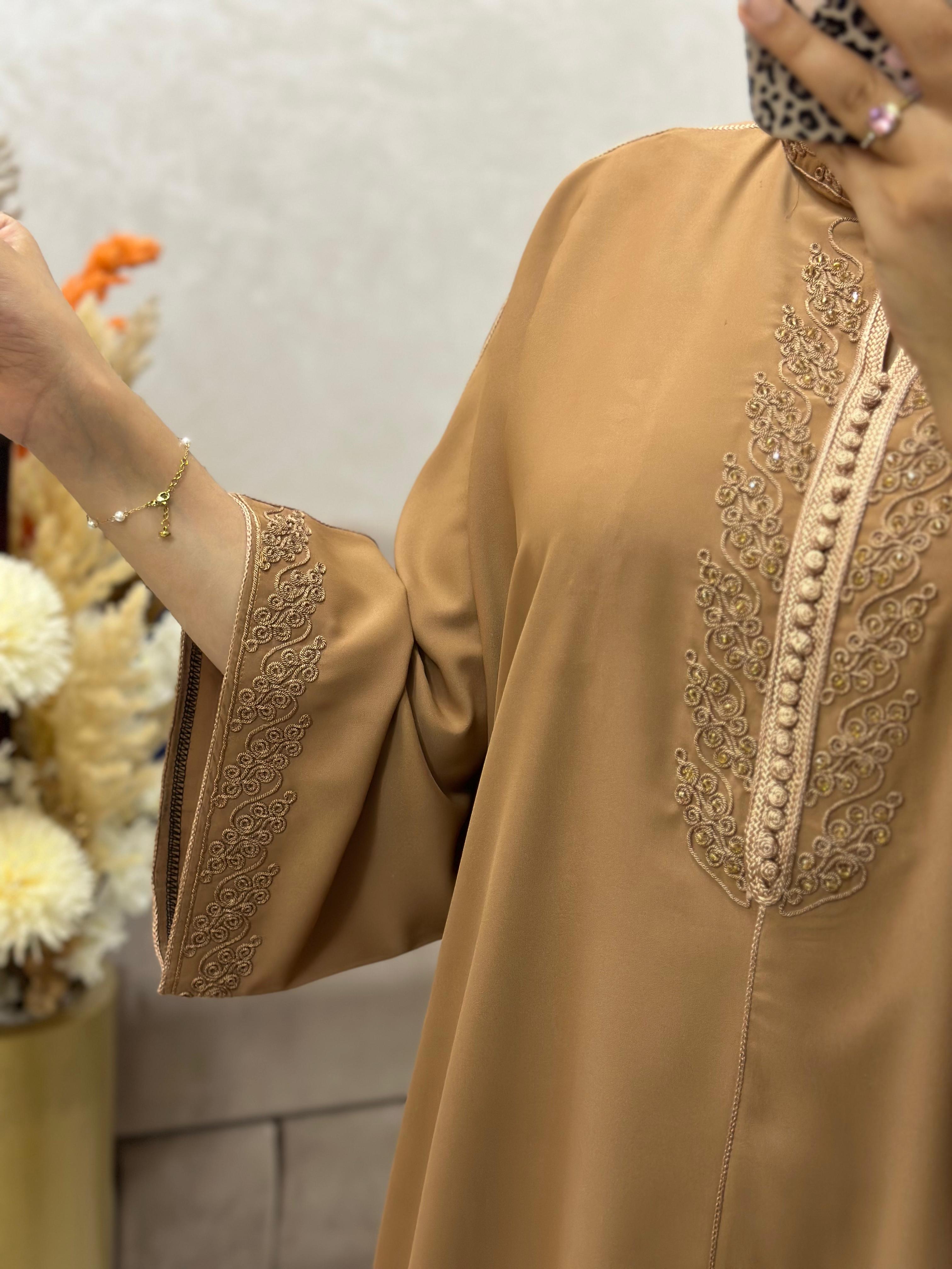 Caftan/Djellaba Moderne et Élégante